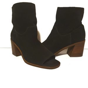 Women's NEW Lucky Brand BLACK Ryemi Peep Toe Ankle Bootie SIZE 7M